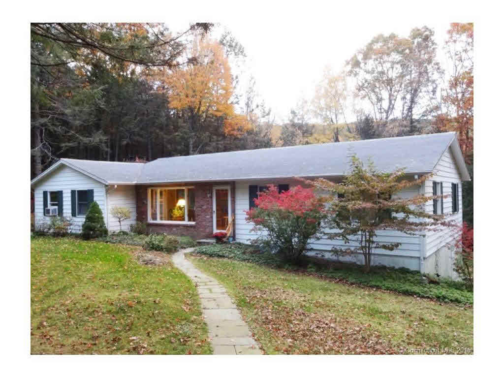 Building photograph for 15 UPLAND MEADOW ROAD